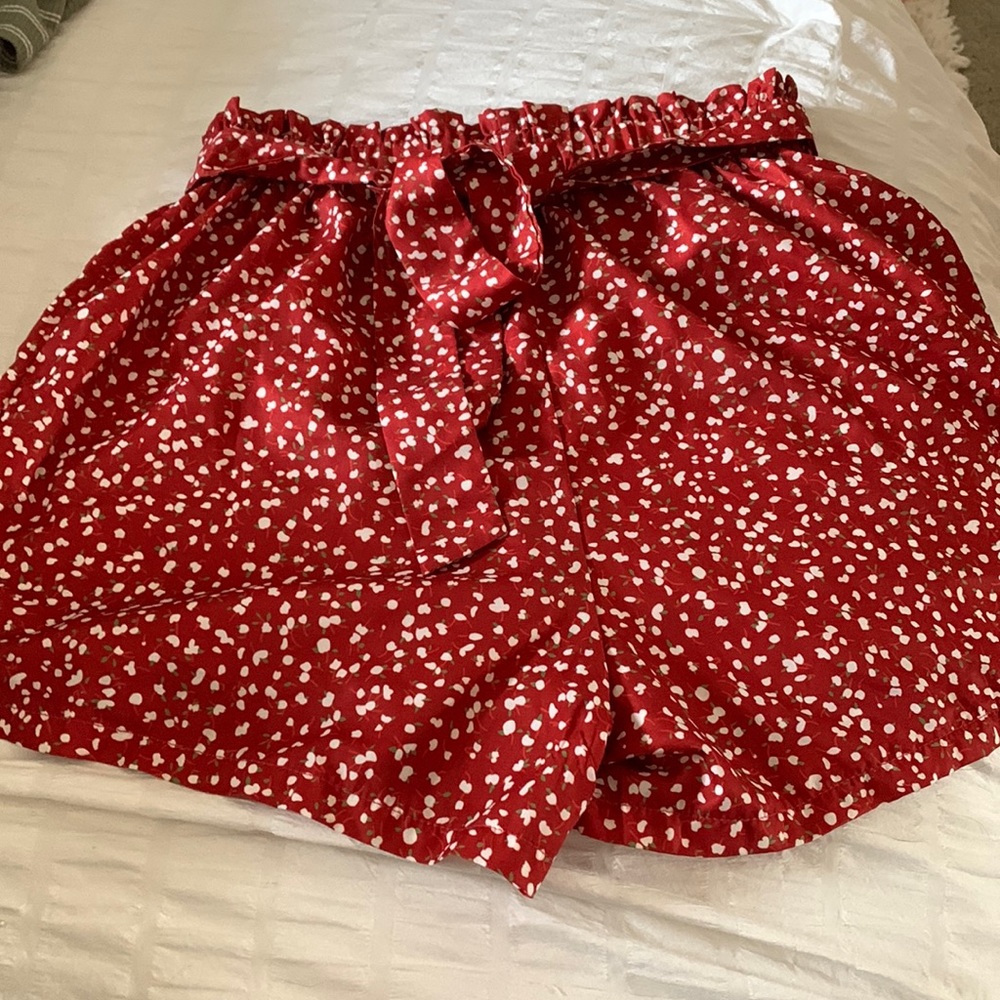Shien Florian red fabric shorts